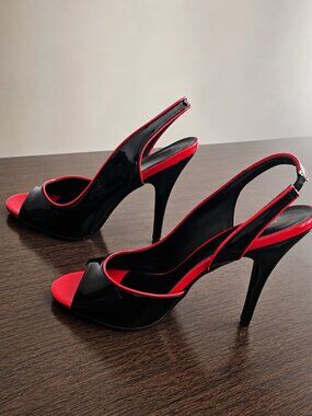Pleaser Seduce-411 Black Patent & Red Heels Size 8